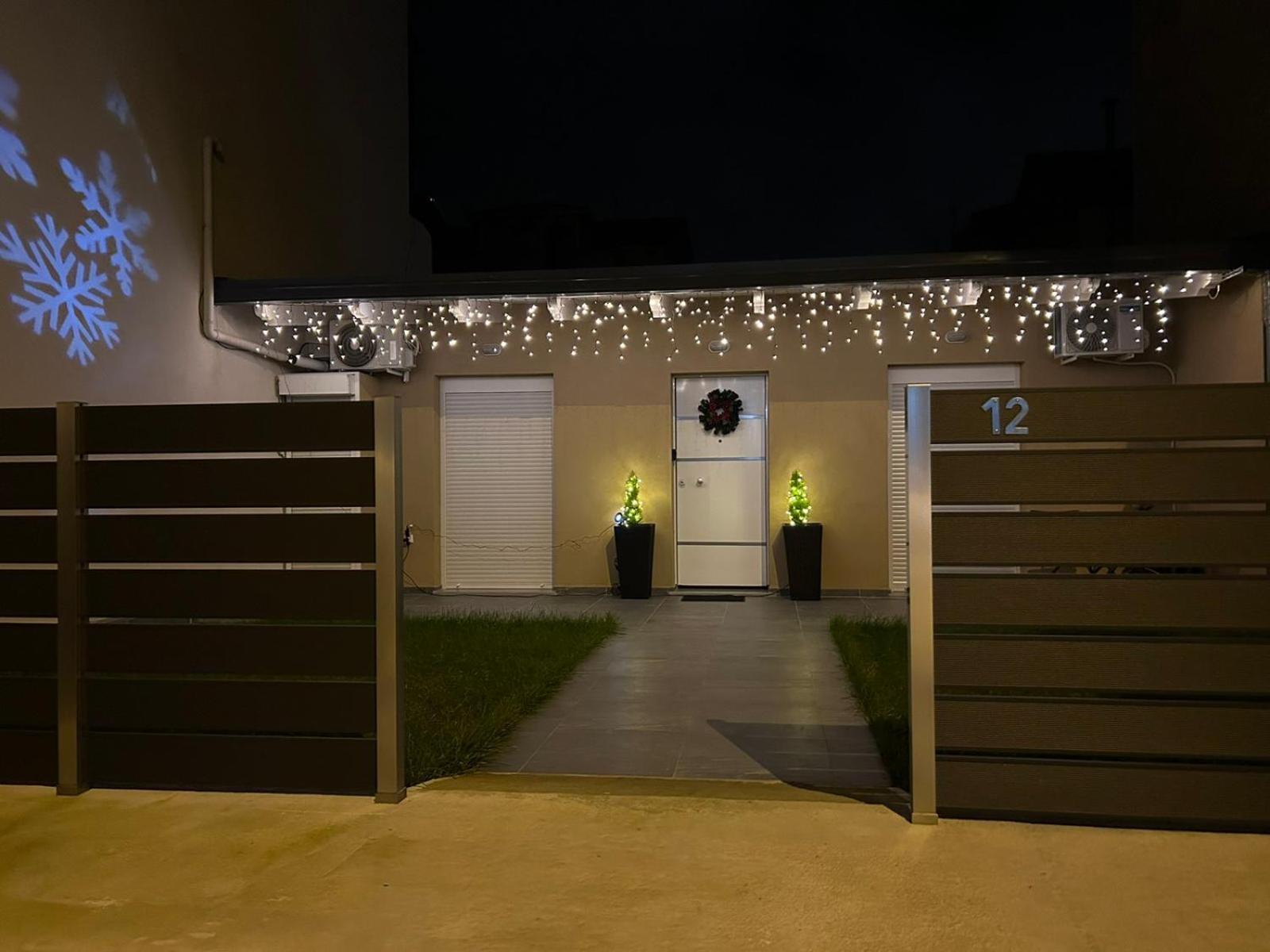 Ria'S Gardenview Apartment Яніна Екстер'єр фото