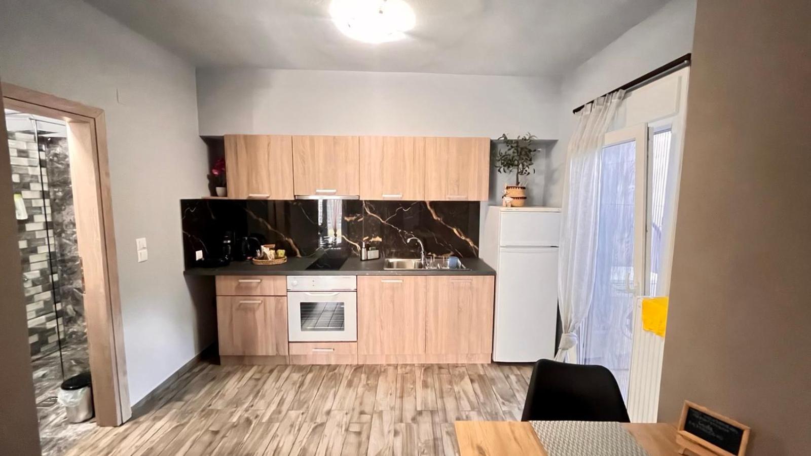 Ria'S Gardenview Apartment Яніна Екстер'єр фото